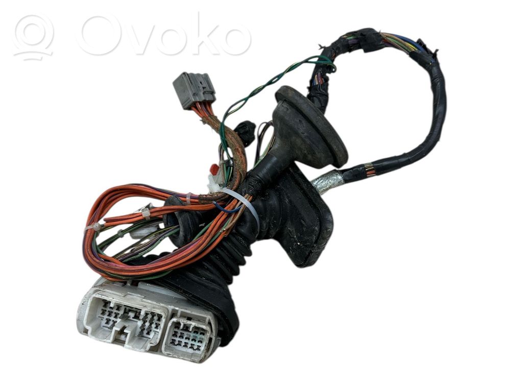Dodge Nitro Cableado de puerta delantera 