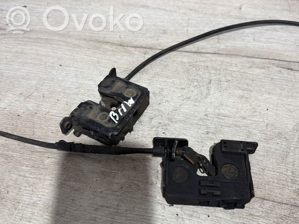 Engine bonnet/hood lock/catch   7115228