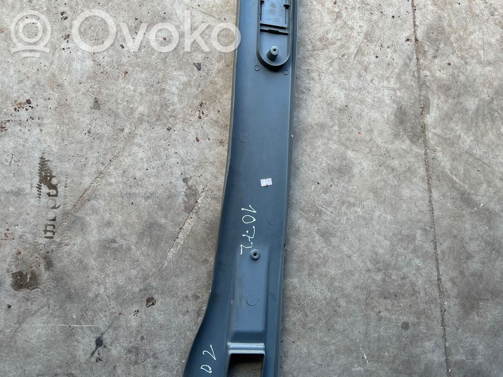Ford Transit Pilar (B) (superior) 
