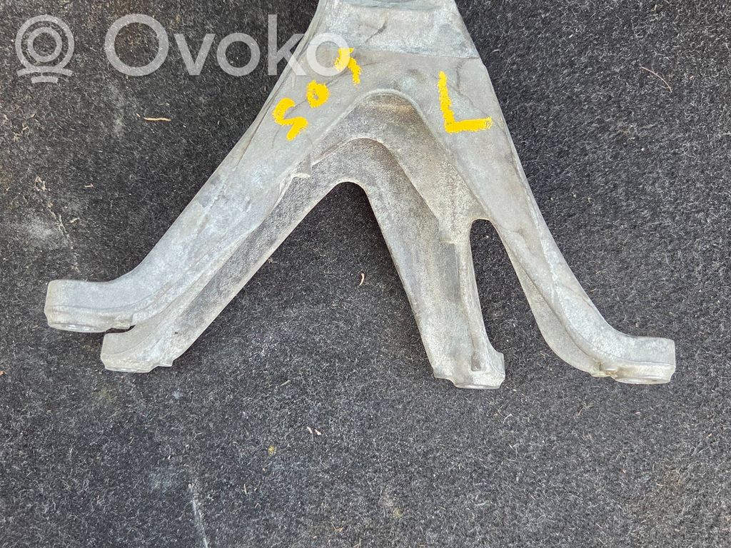 BMW X5 G05 Engine mounting bracket 