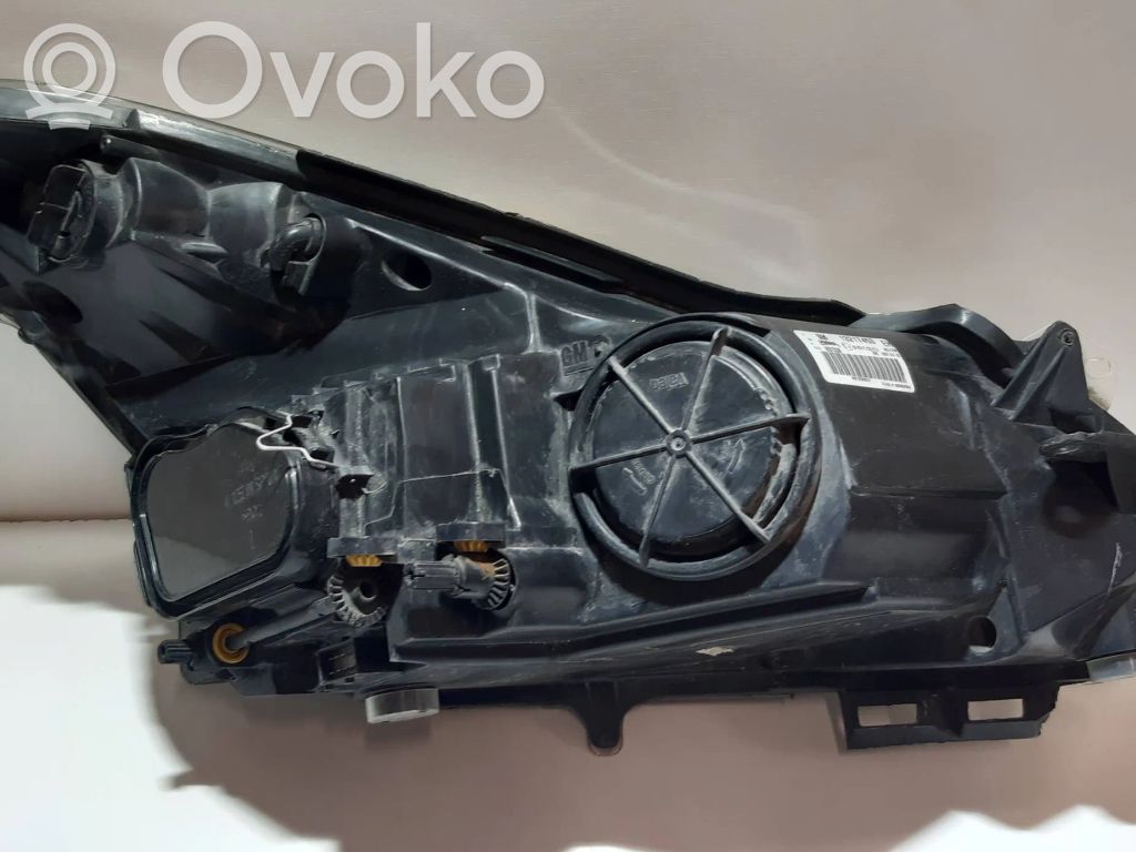 Opel Corsa D Scheinwerfer 