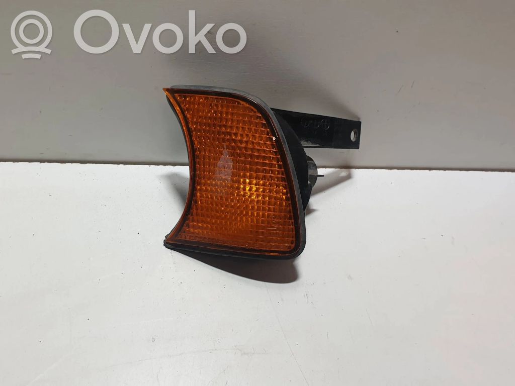 BMW 5 E34 Front indicator light 