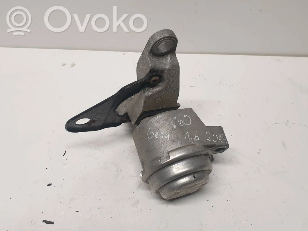 Volvo V60 Engine mount bracket 