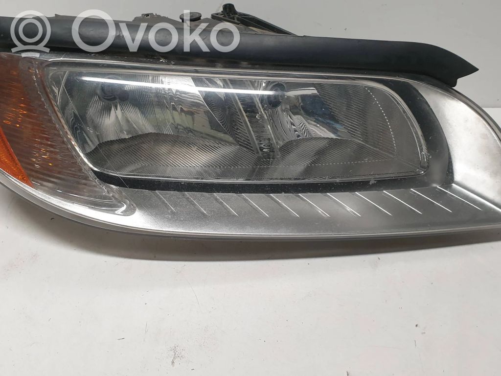 Volvo S80 Lampa przednia 