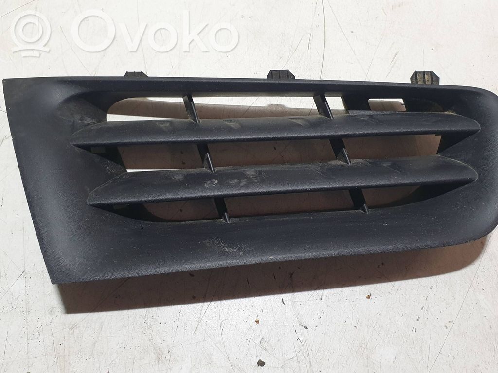Renault Megane II Front bumper lower grill 