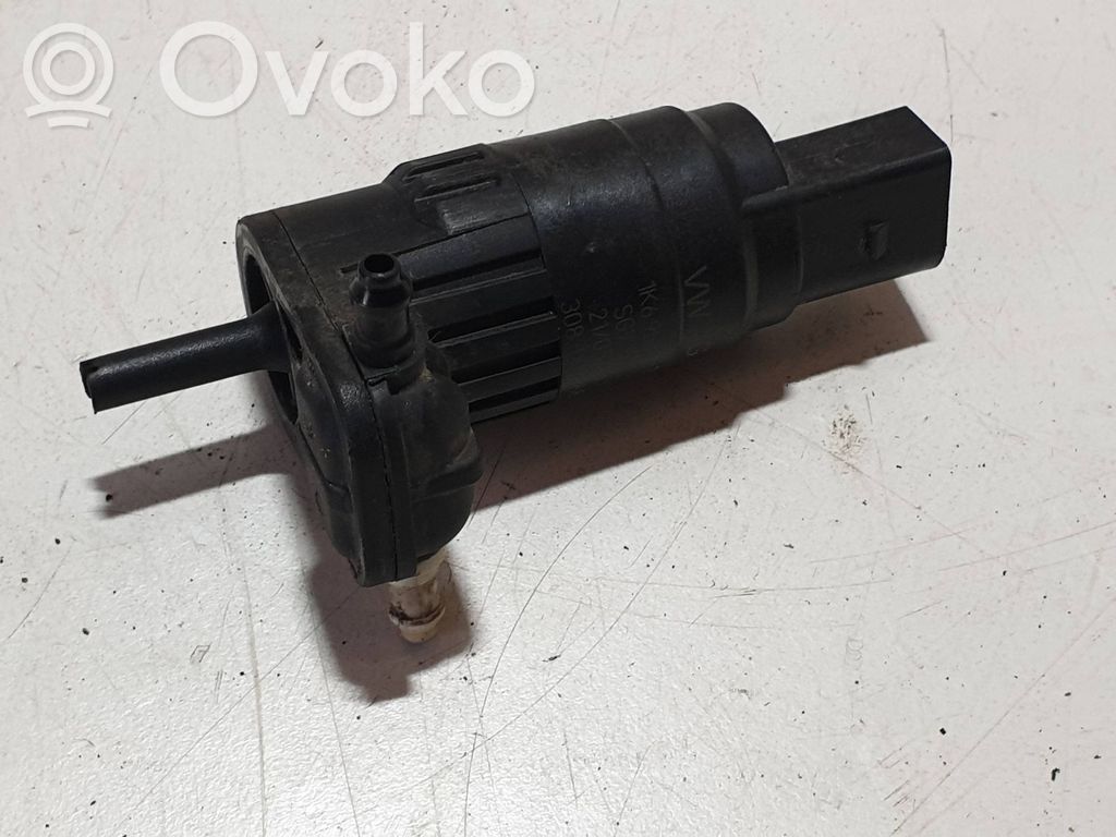 Skoda Fabia Mk3 (NJ) Pompa spryskiwacza szyby przedniej / czołowej 