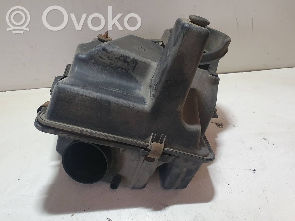 Chrysler Grand Voyager IV Air filter box 
