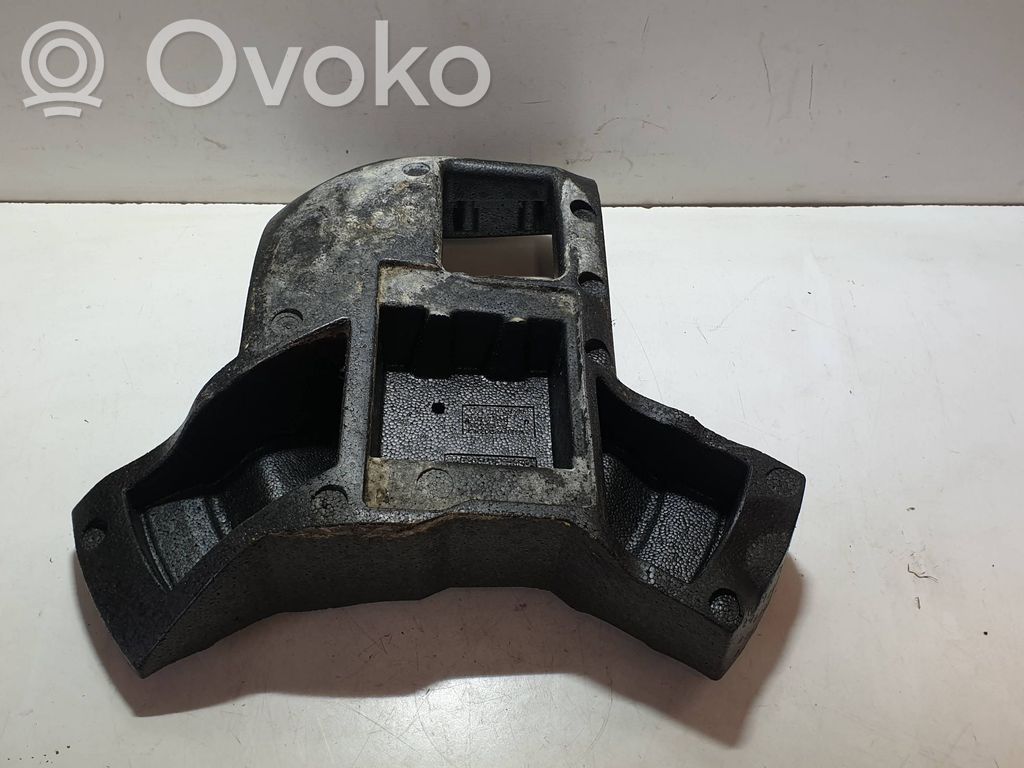 Volvo XC70 Spare wheel mounting bracket 