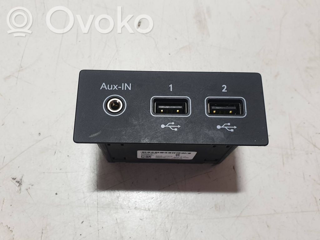 Renault Clio V Connettore plug in USB 