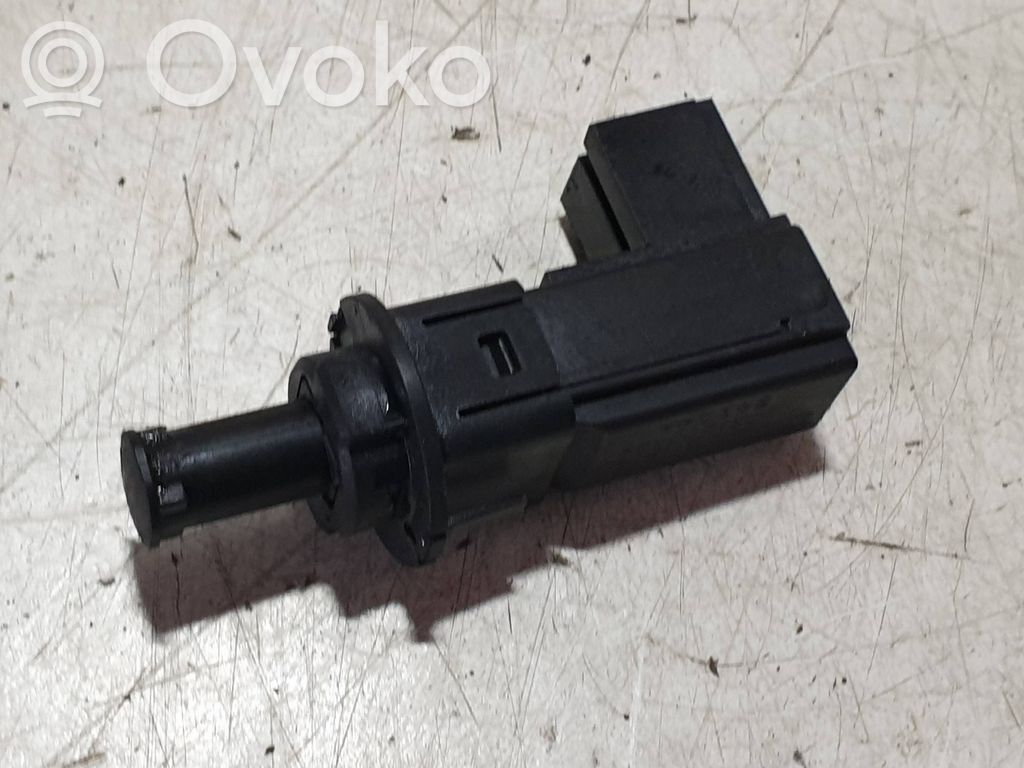 Dodge Durango III Brake pedal sensor switch 