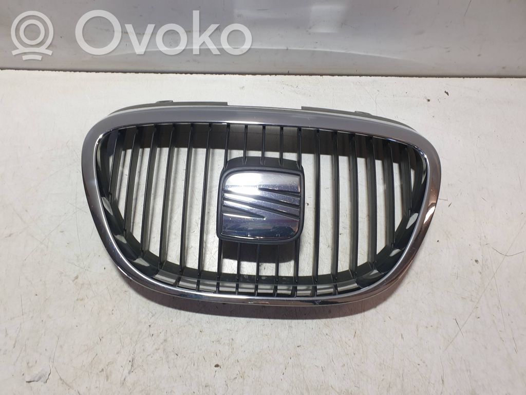 Seat Leon (1P) Etusäleikkö 
