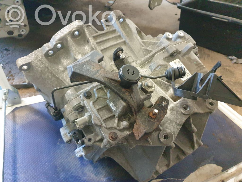 Volvo XC60 Manualna 6-biegowa skrzynia biegów 