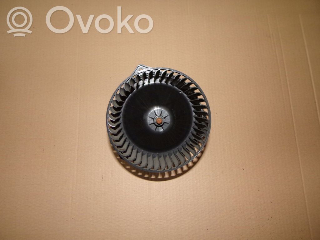Suzuki Ignis Mazā radiatora ventilators 