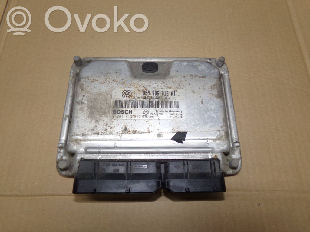 Seat Toledo II (1M) Variklio valdymo blokas 