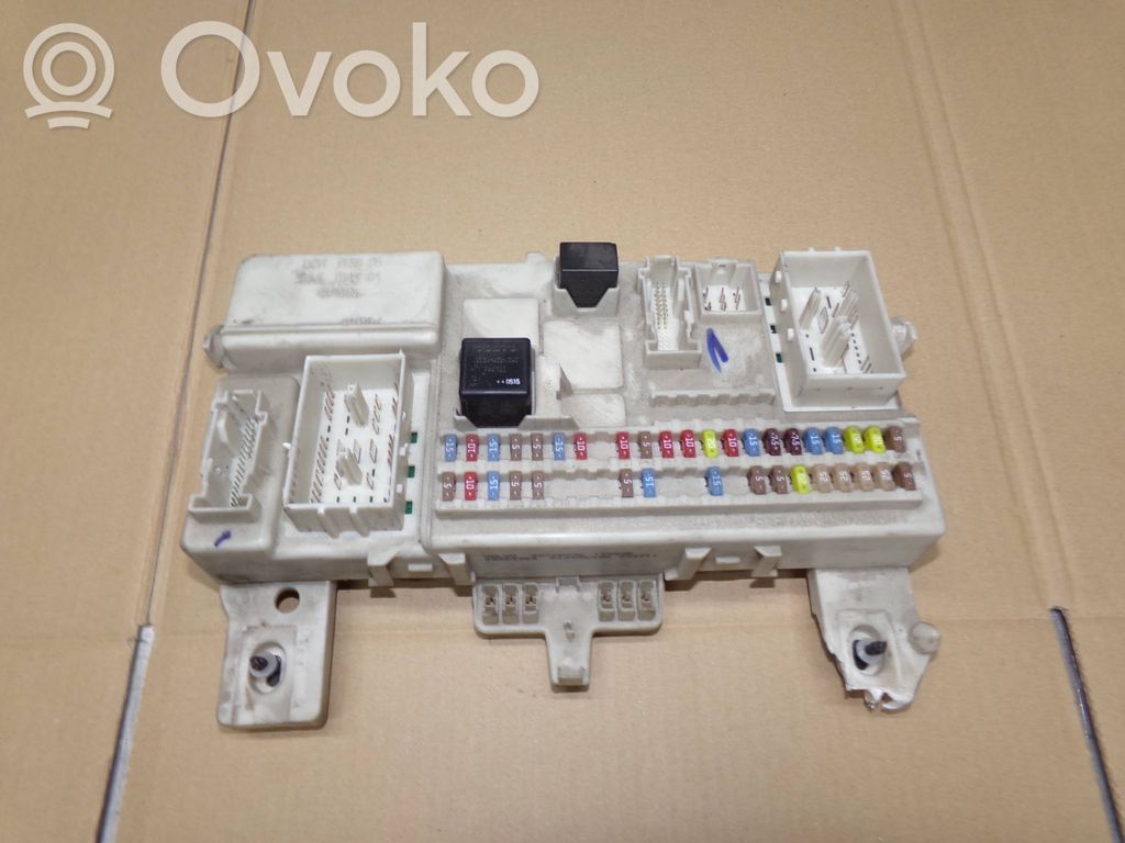 Volvo V50 Fuse module 
