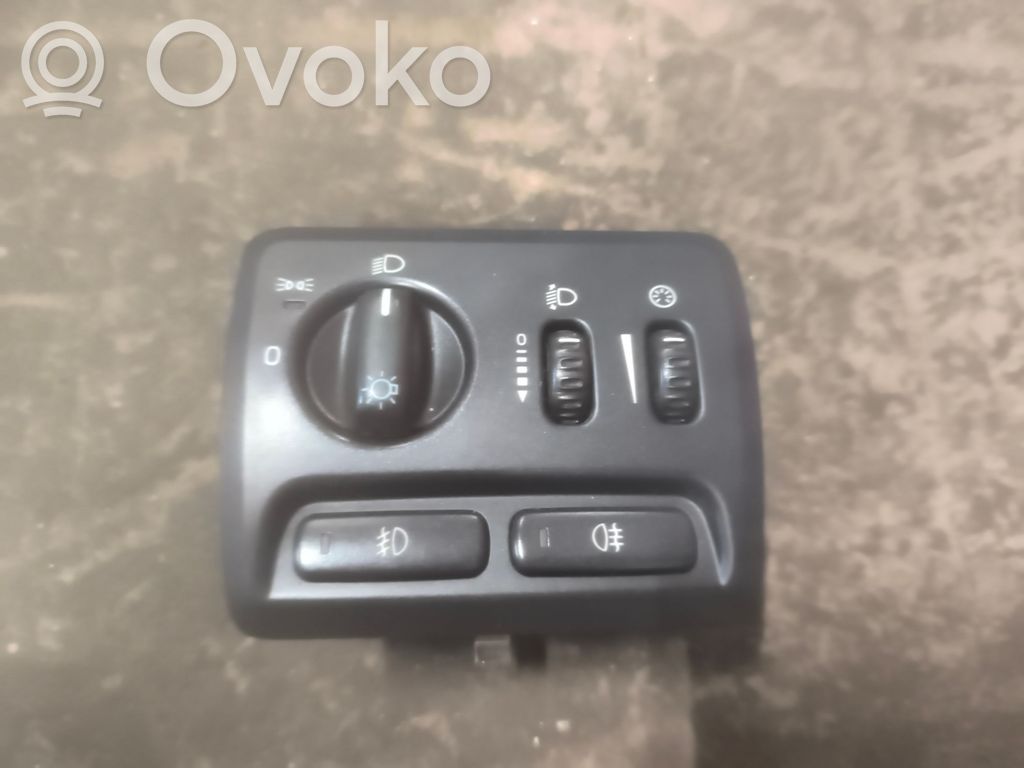 Volvo V70 Przełącznik świateł 