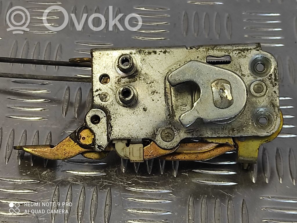 BMW 5 E28 Priekšpusē slēdzene 