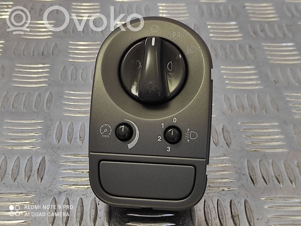 Jaguar X-Type Light switch 