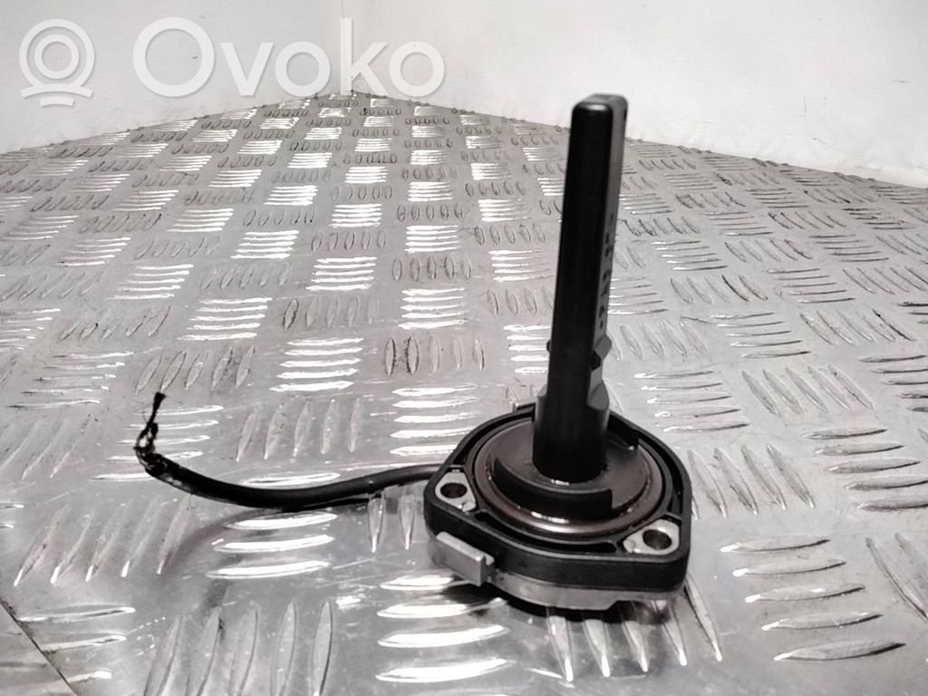 BMW 5 E39 Oil level sensor 