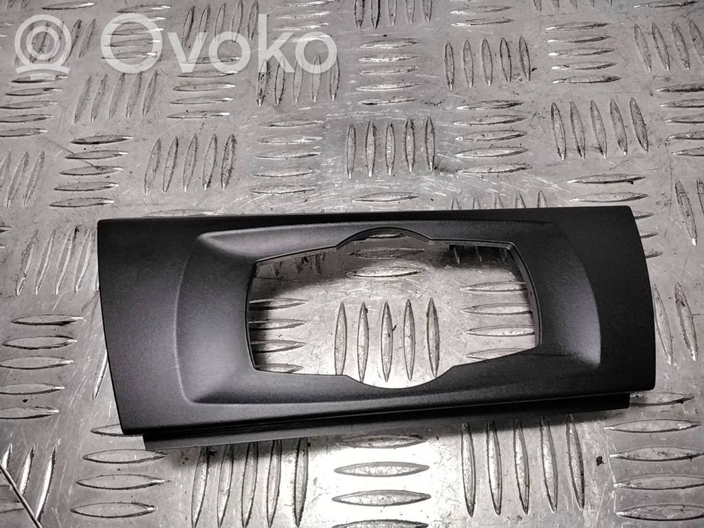 BMW 3 E90 E91 Panel trim 