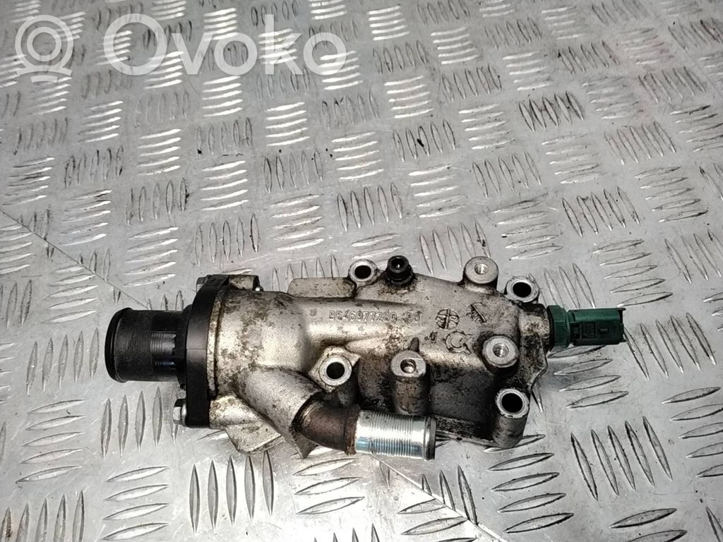 Citroen C4 I Thermostat/thermostat housing 