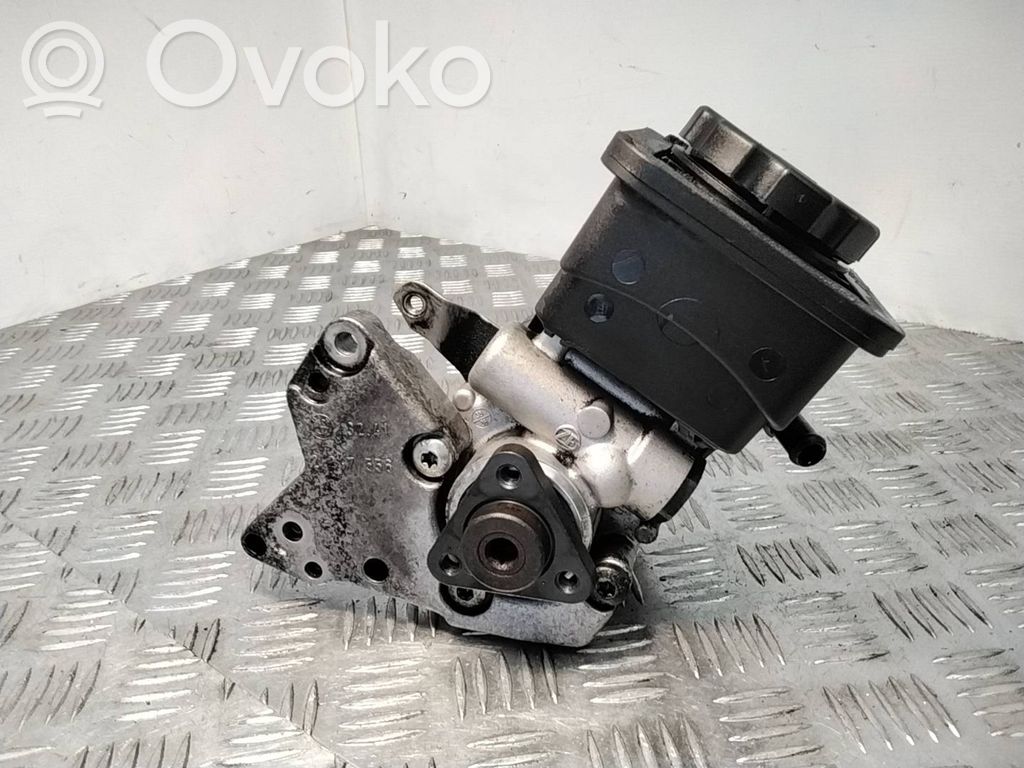 BMW X3 E83 Power steering pump 