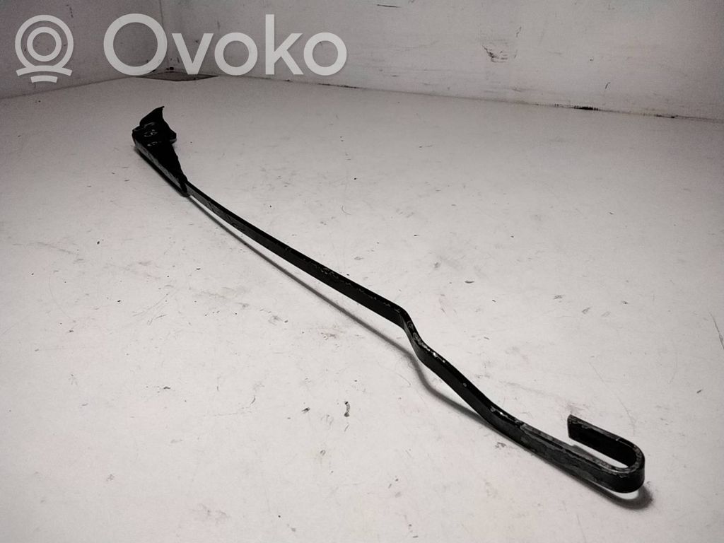 Volkswagen Golf II Ramię wycieraczki szyby przedniej / czołowej 
