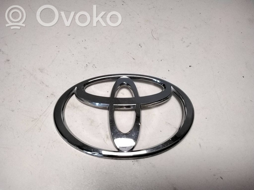 Toyota Avensis T250 Gamintojo ženkliukas 