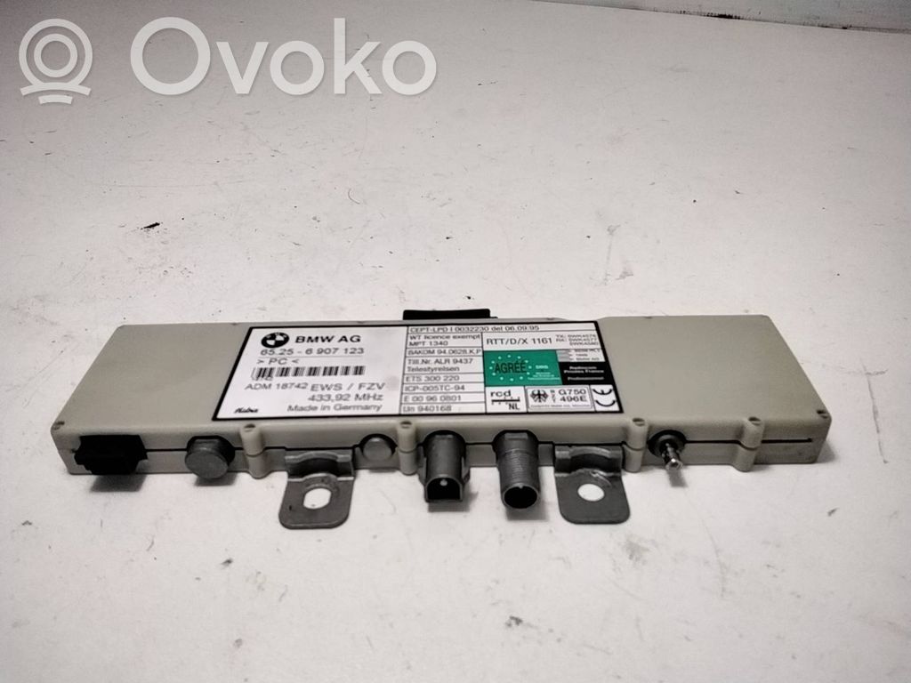 BMW 3 E46 Antenna control unit 