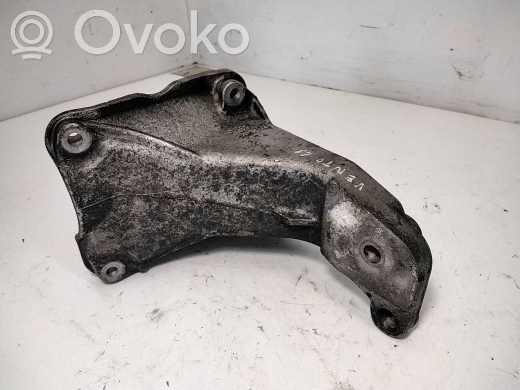 Volkswagen Vento Engine mounting bracket 