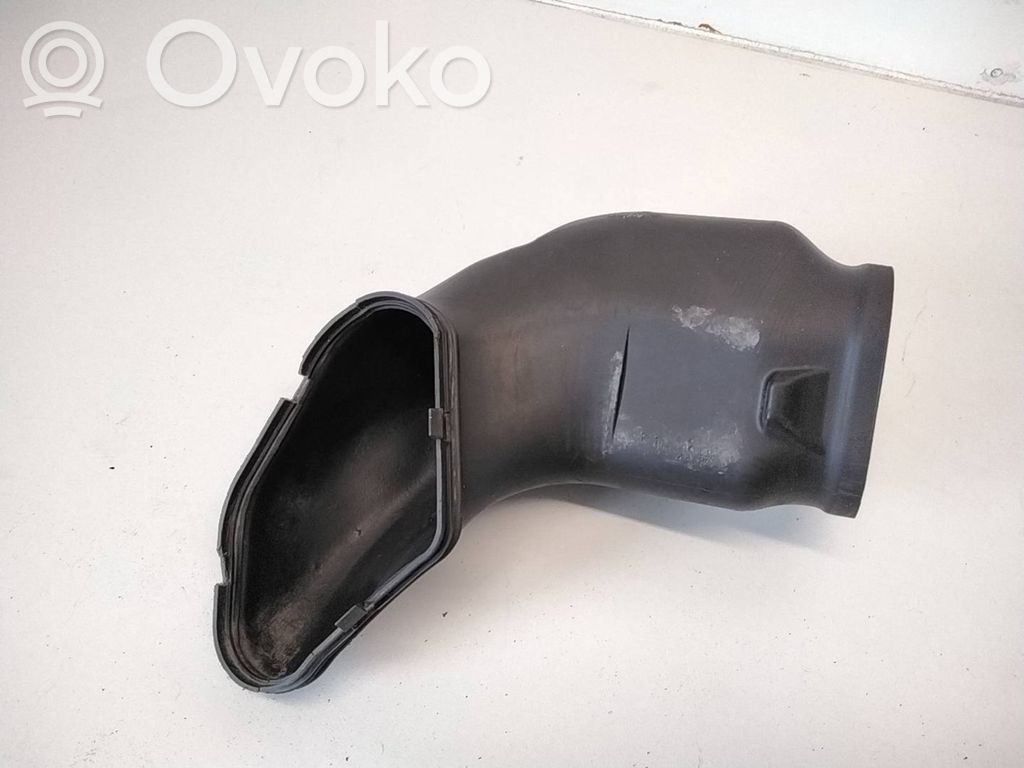 BMW 5 E60 E61 Gaisa ieplūdes kanāla detaļas 
