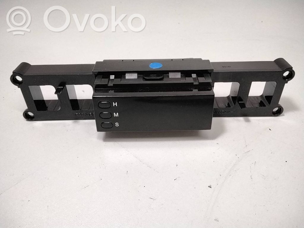 Chevrolet Captiva Clock 