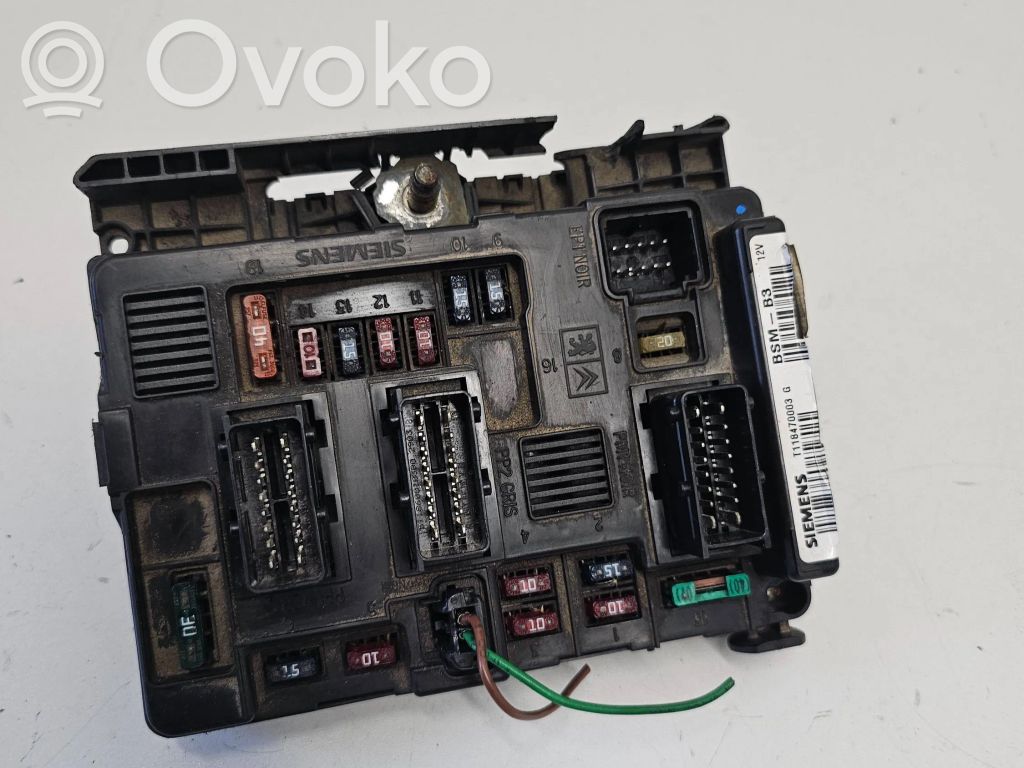 Citroen C2 Saugiklių dėžė (komplektas) 