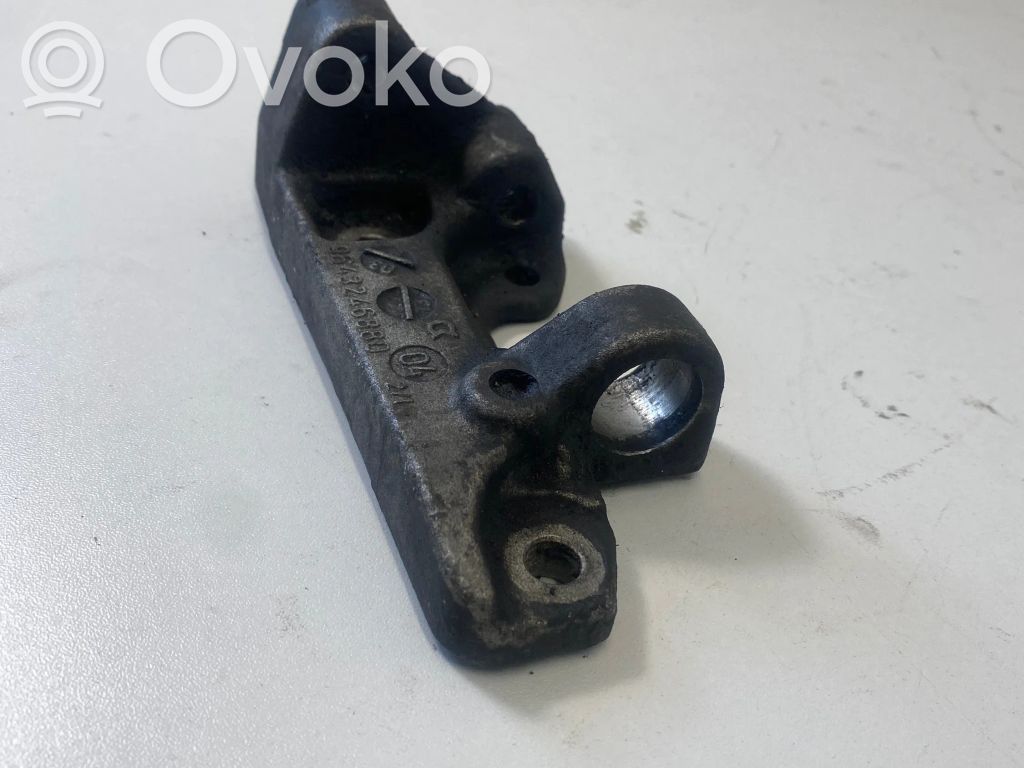 Citroen C2 Soporte del alternador 