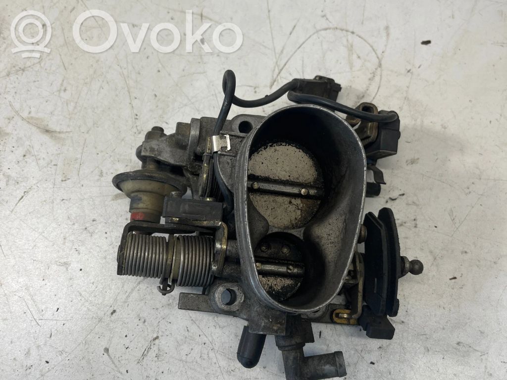 Audi 100 200 5000 C2 Droselinė sklendė 