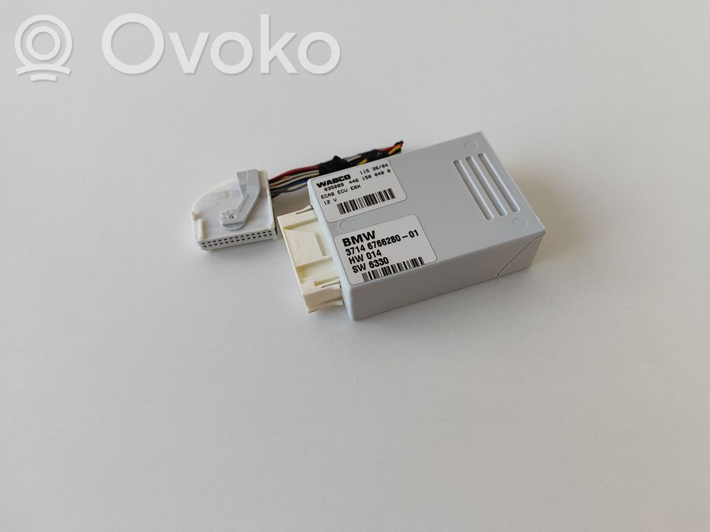 BMW 5 E60 E61 Air suspension control unit module (rear) 