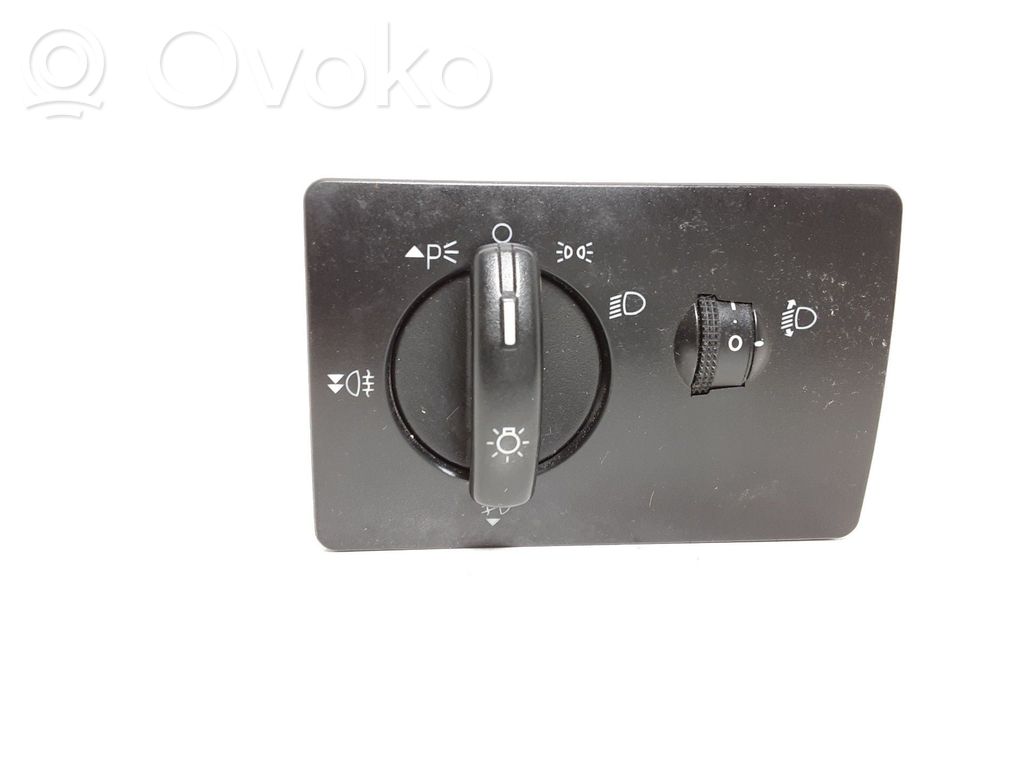 Interruptor de control del panel de luces   4M5T13A024LA