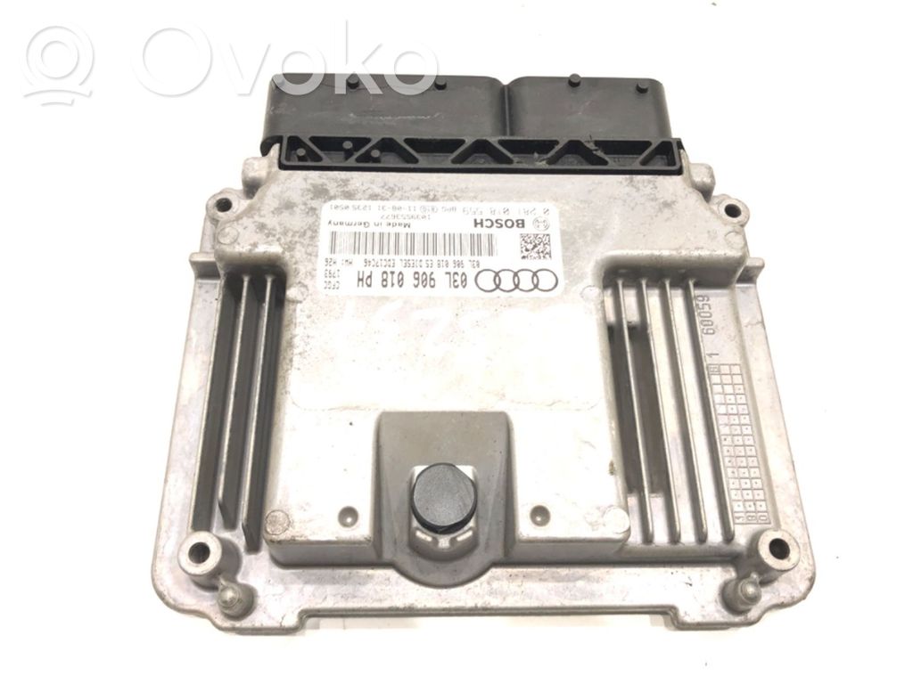 Audi Q3 8U Engine control unit/module ECU 