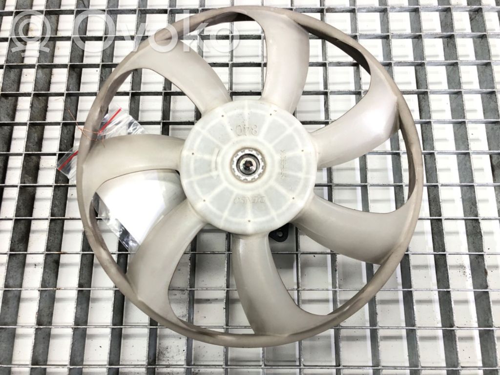 Toyota Auris E180 Wentylator / Komplet 