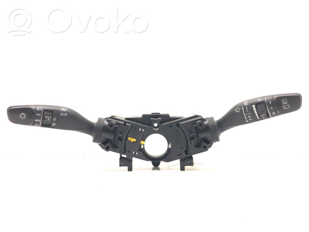 Hyundai i30 Lenkstockschalter Kombischalter 