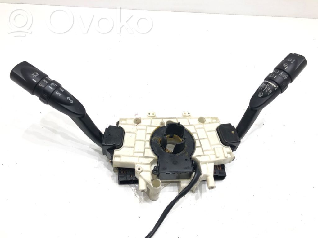 SsangYong Kyron Interruptor/palanca de limpiador de luz de giro 