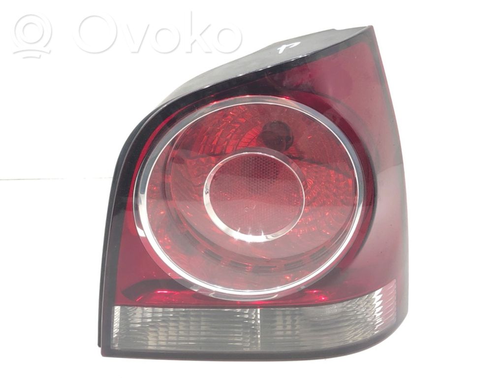 Volkswagen Polo IV 9N3 Lampa tylna 