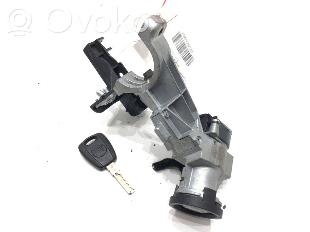 Fiat Grande Punto Užvedimo spynelė 