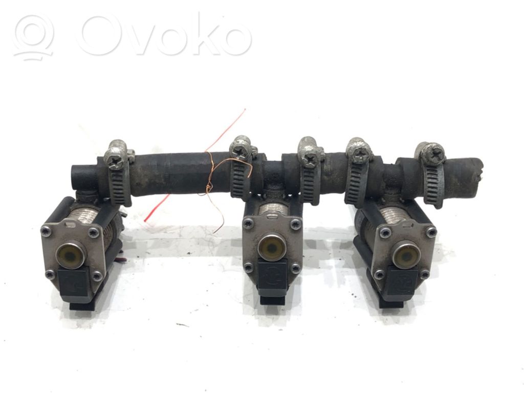 Audi A6 S6 C6 4F Gāzes sprausla 