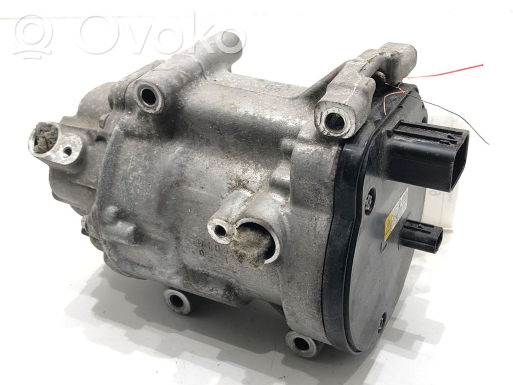 Toyota Corolla E210 E21 Ilmastointilaitteen kompressorin pumppu (A/C) 