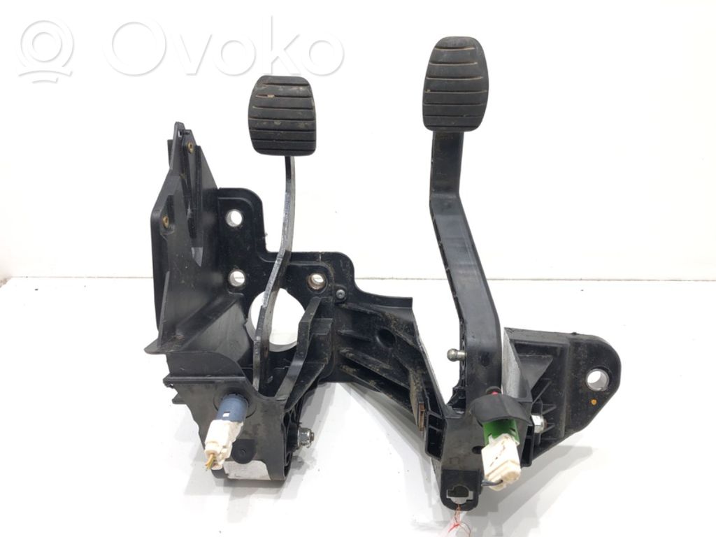 Opel Movano B Pedaliera 