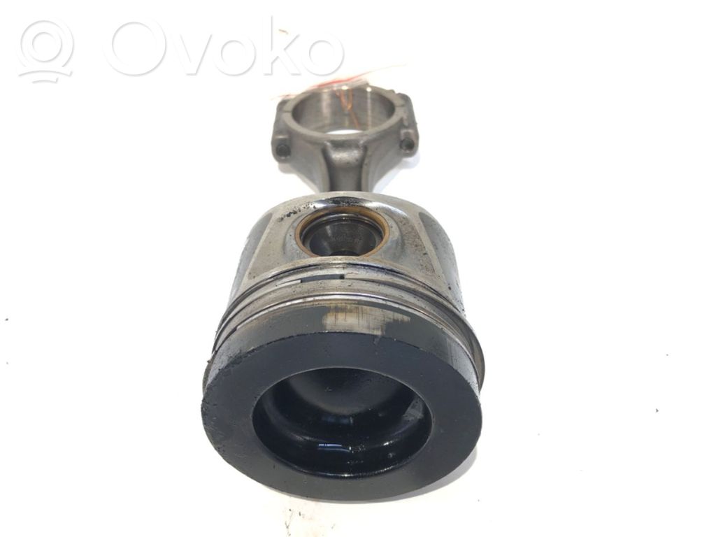 Audi A5 8T 8F Piston with connecting rod 