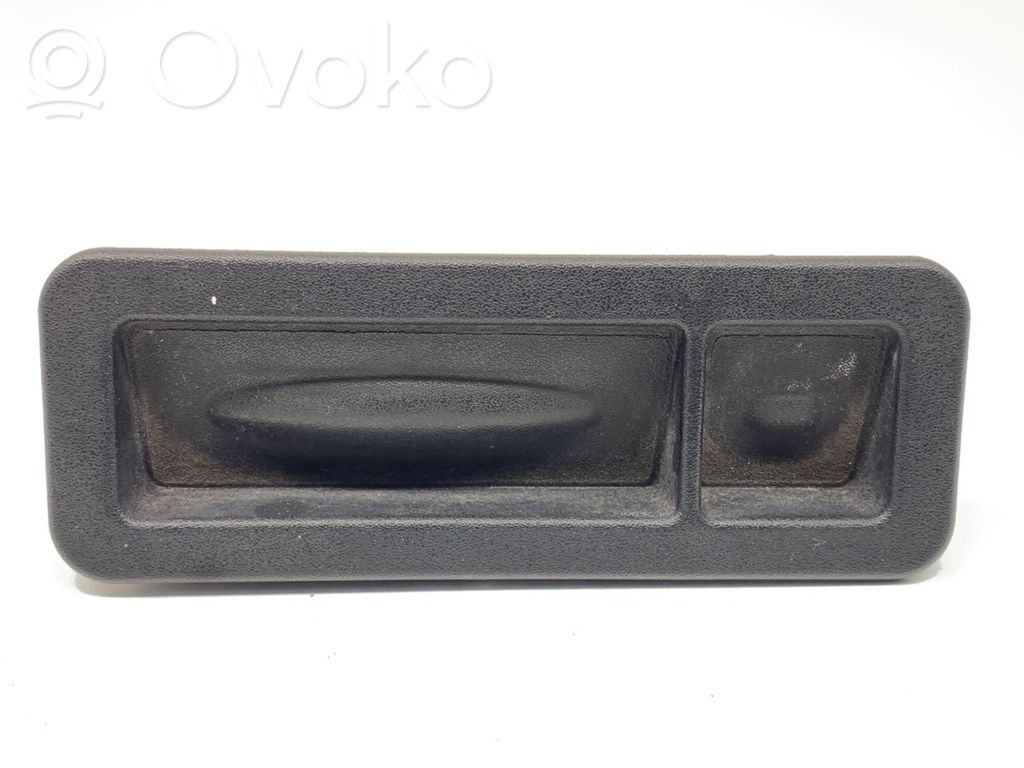 Jeep Cherokee KL Manilla exterior del maletero/compartimento de carga 