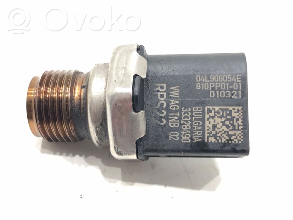 Volkswagen Golf VII Capteur de pression de carburant 