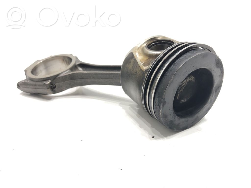Audi A4 S4 B8 8K Piston with connecting rod 